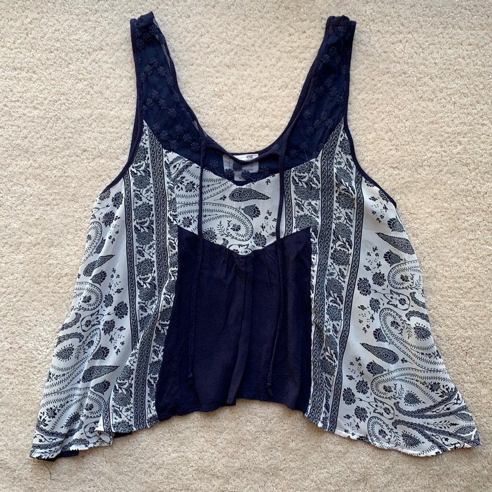BOGO🎉 L.A. Hearts Lace Flowy Tank Blouse